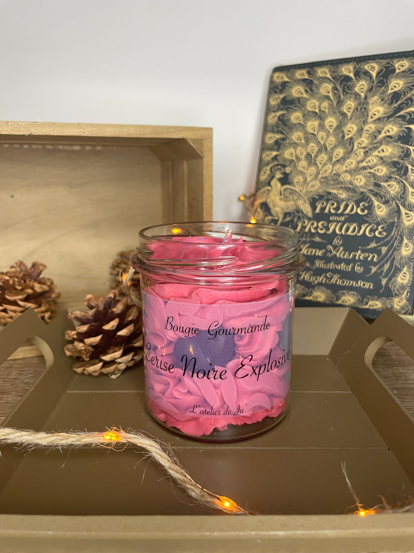 Bougie Cerise noire explosive